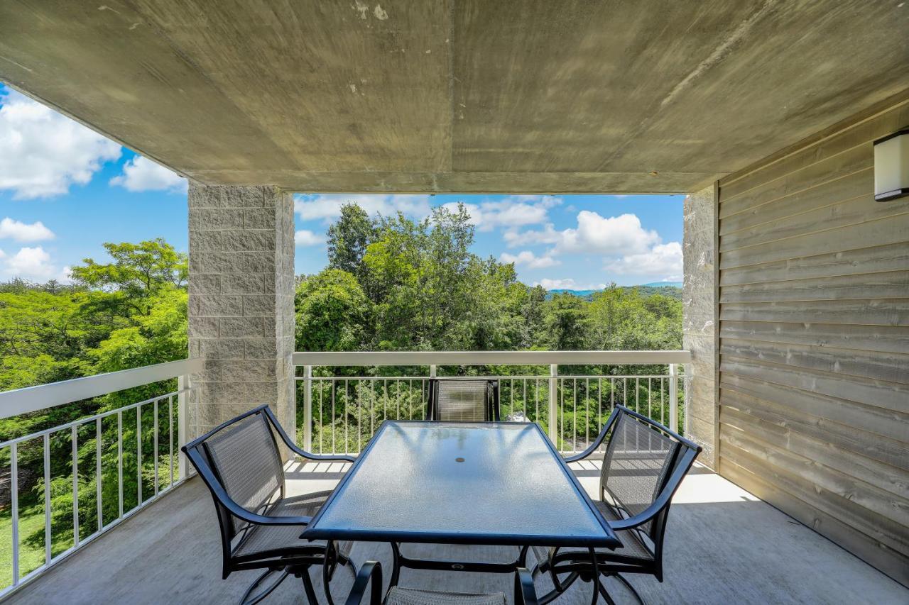 Kickin Back Whispering Pines 343 Apartment Pigeon Forge Bagian luar foto